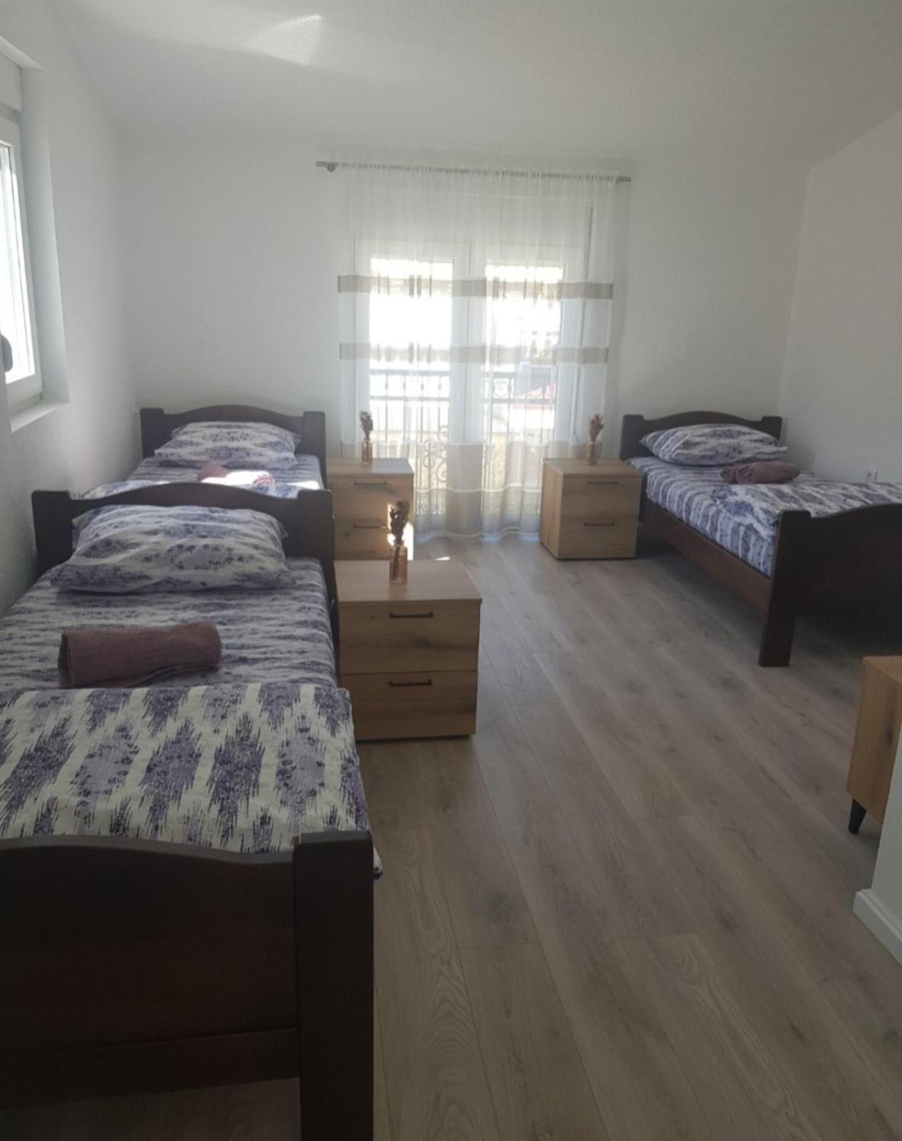 Zeppelin Daire Plav Dış mekan fotoğraf